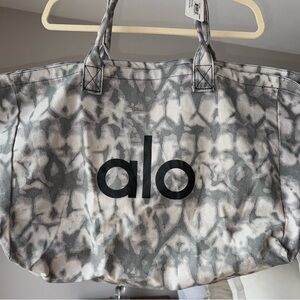 ALO Yoga Women's Gray Tie-Dye Canvas Tote Bag